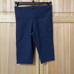 T8. Outdoor Voices XS